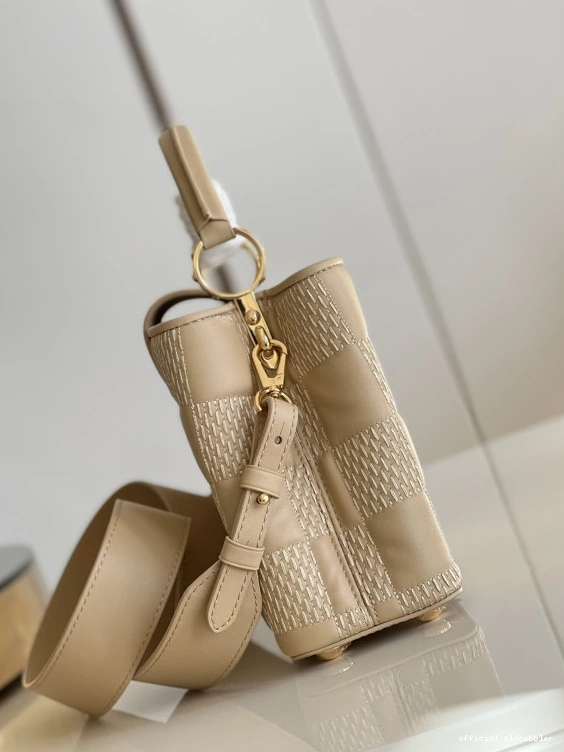 Official oldcobbler BB LOUIS VUITTON CAPUCINES 0715